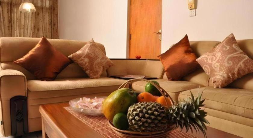 Full Moon Garden Hotel Negombo Exterior foto